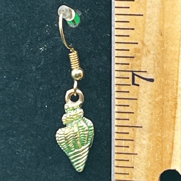 Handmade Conch Shell Earrings Dangle Drop Gold Tone Sea Shell Beachy Nautical - Picture 4 of 6